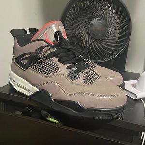 Retro 4 “Taupe Haze” REPS